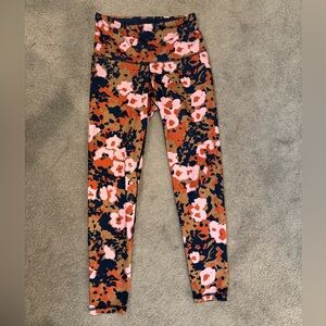 Prana like new flower leggings size small
